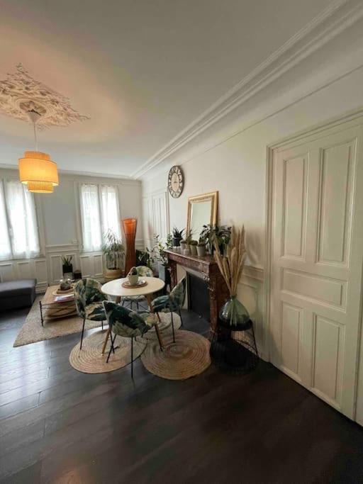 Superbe T2 De Caractere Au Centre Classe 3 Etoiles Troyes Exterior photo